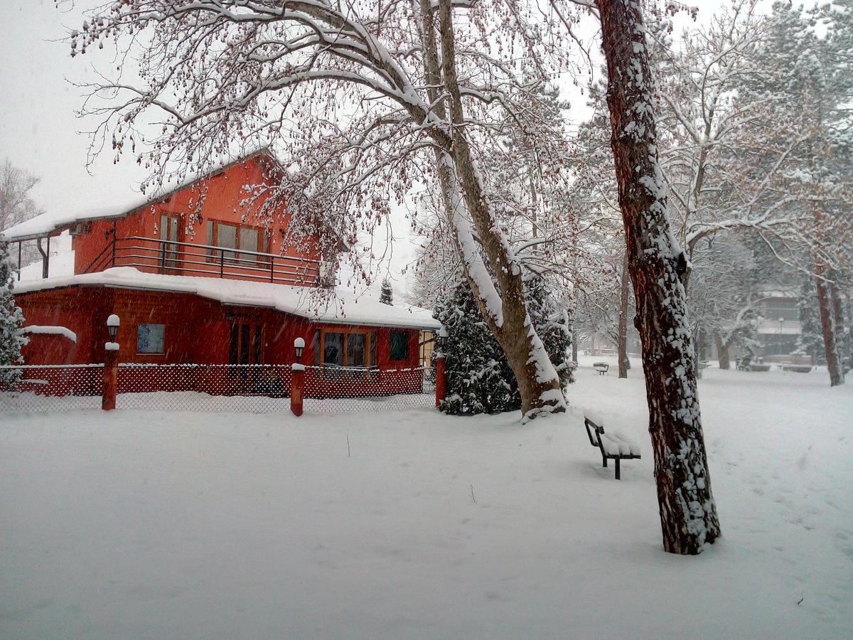 S'Centro Park Apartments Kraljevo Esterno foto